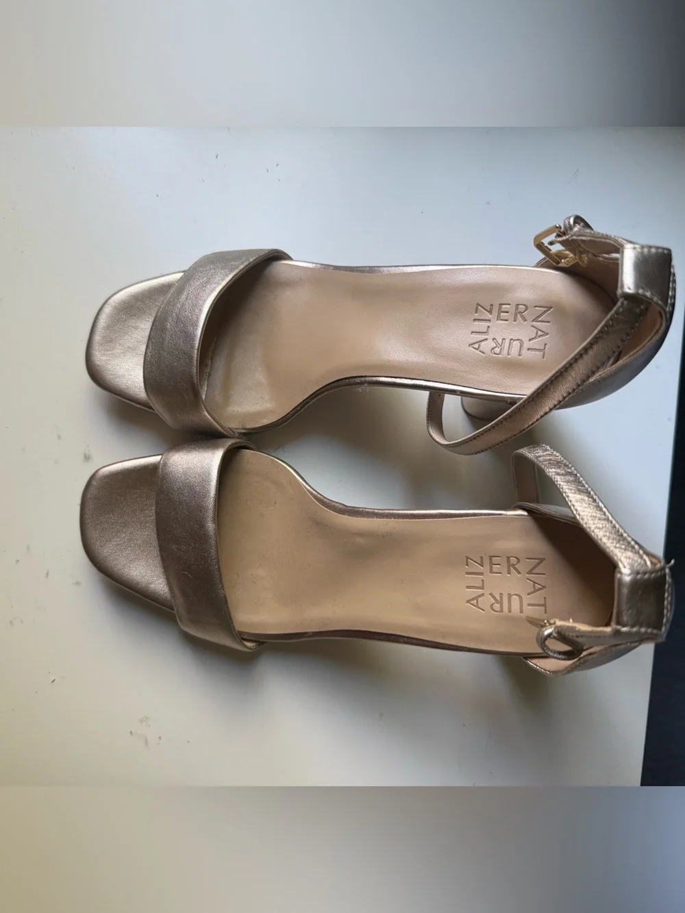 Naturalizer Joy sandal with wide 4” block heel sz 8.5 Wide NWOT